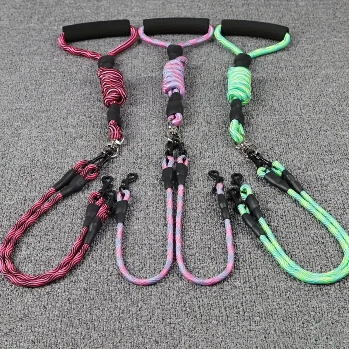 Dual-Head Dog Leash with Wave Pattern - Detachable and Anti-Tangle